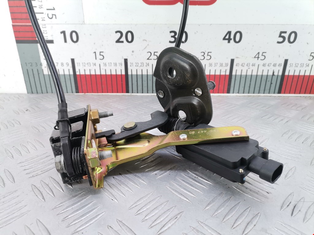 Замок багажника (крышки двери) CITROEN C3 2002-2009