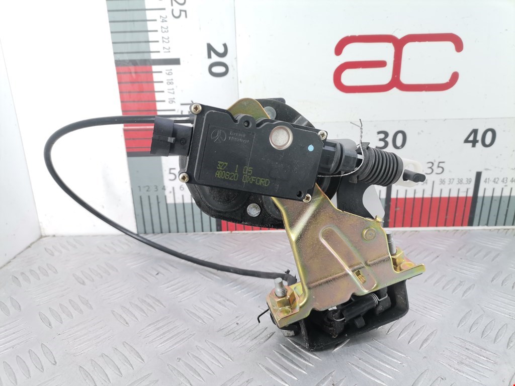 Замок багажника (крышки двери) CITROEN C3 2002-2009