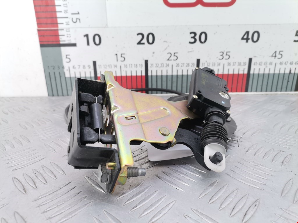 Замок багажника (крышки двери) CITROEN C3 2002-2009