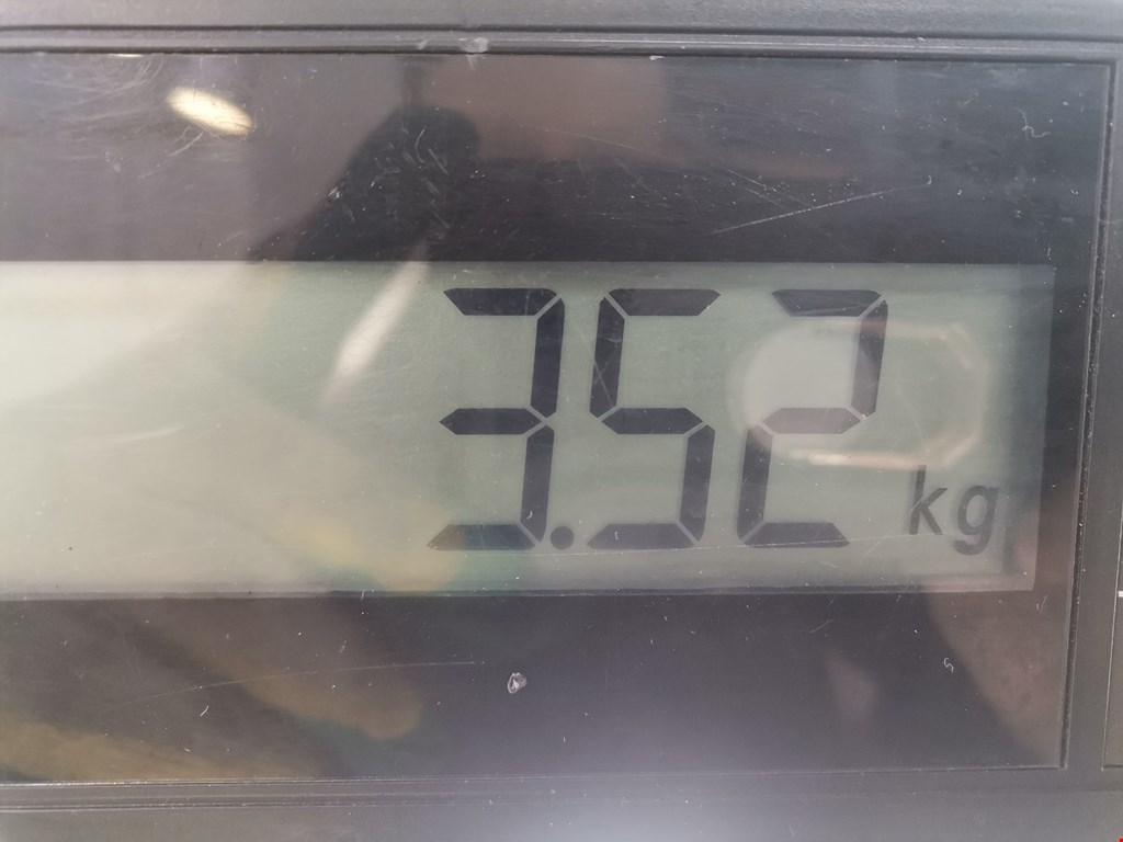 Стекло двери переднее левое CITROEN C3 Picasso 2009-2017