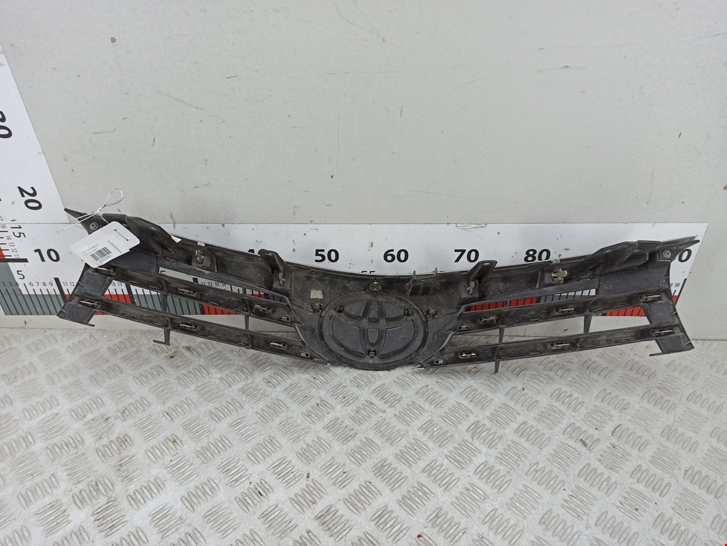 Решетка радиатора TOYOTA Corolla E160/E170 2013-н.в.