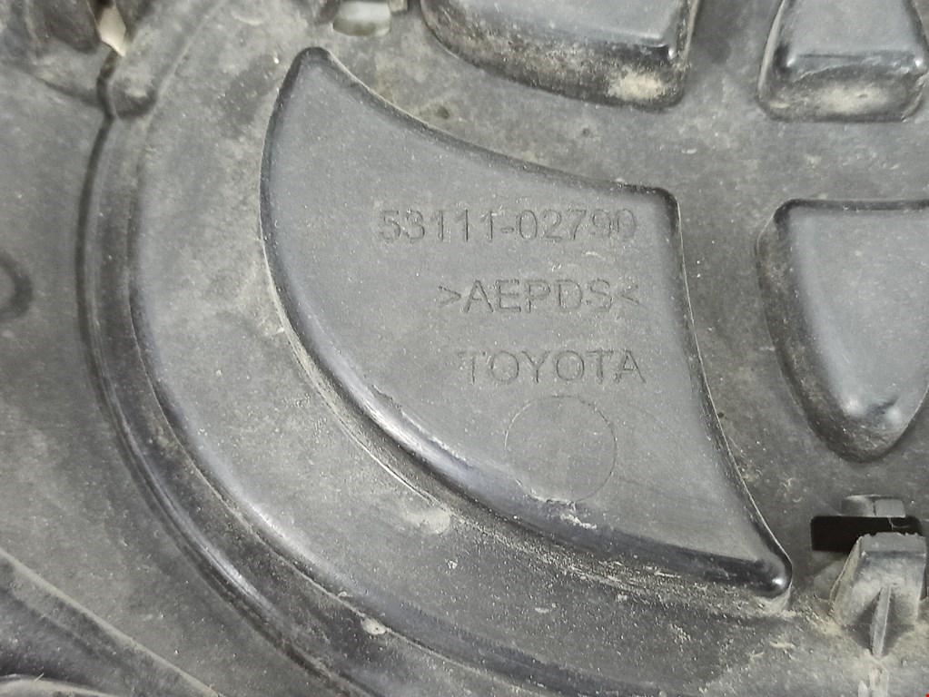 Решетка радиатора TOYOTA Corolla E160/E170 2013-н.в.