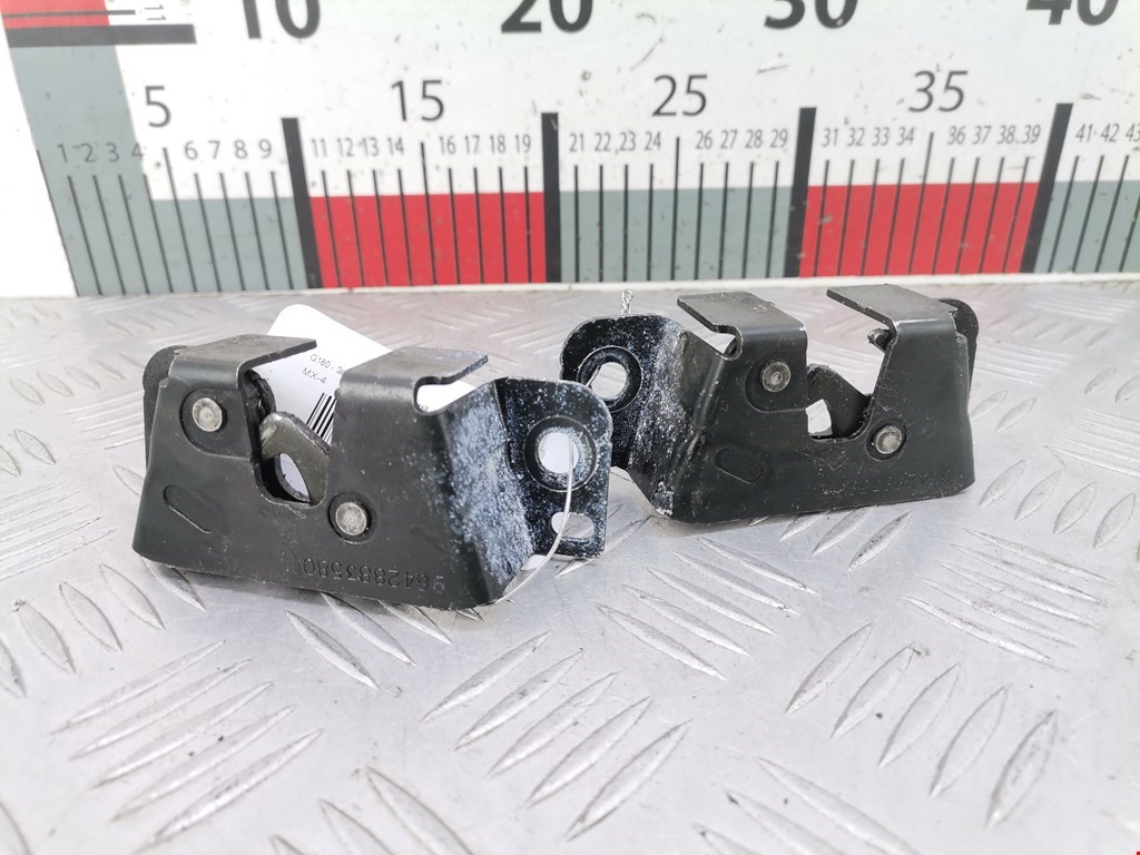 Замок багажника (крышки двери) CITROEN C3 2002-2009