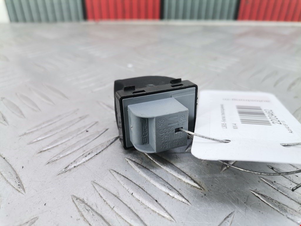 Кнопка стеклоподъемника AUDI A3 8P 2003-2013