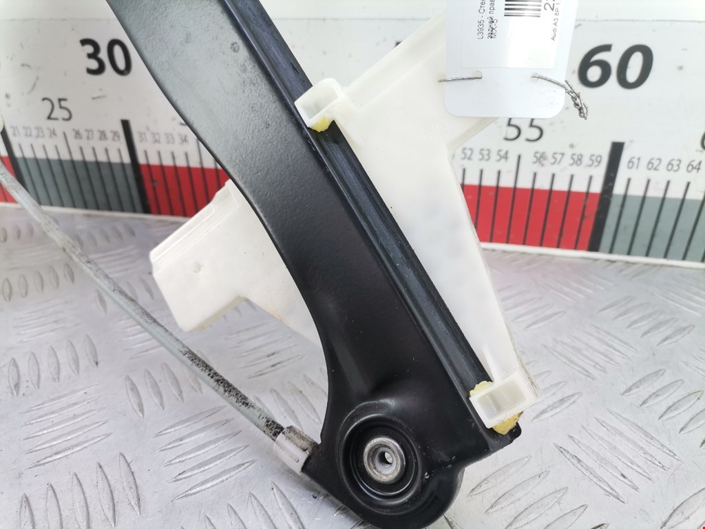 Стеклоподъемник задний правый AUDI A3 8P 2003-2013