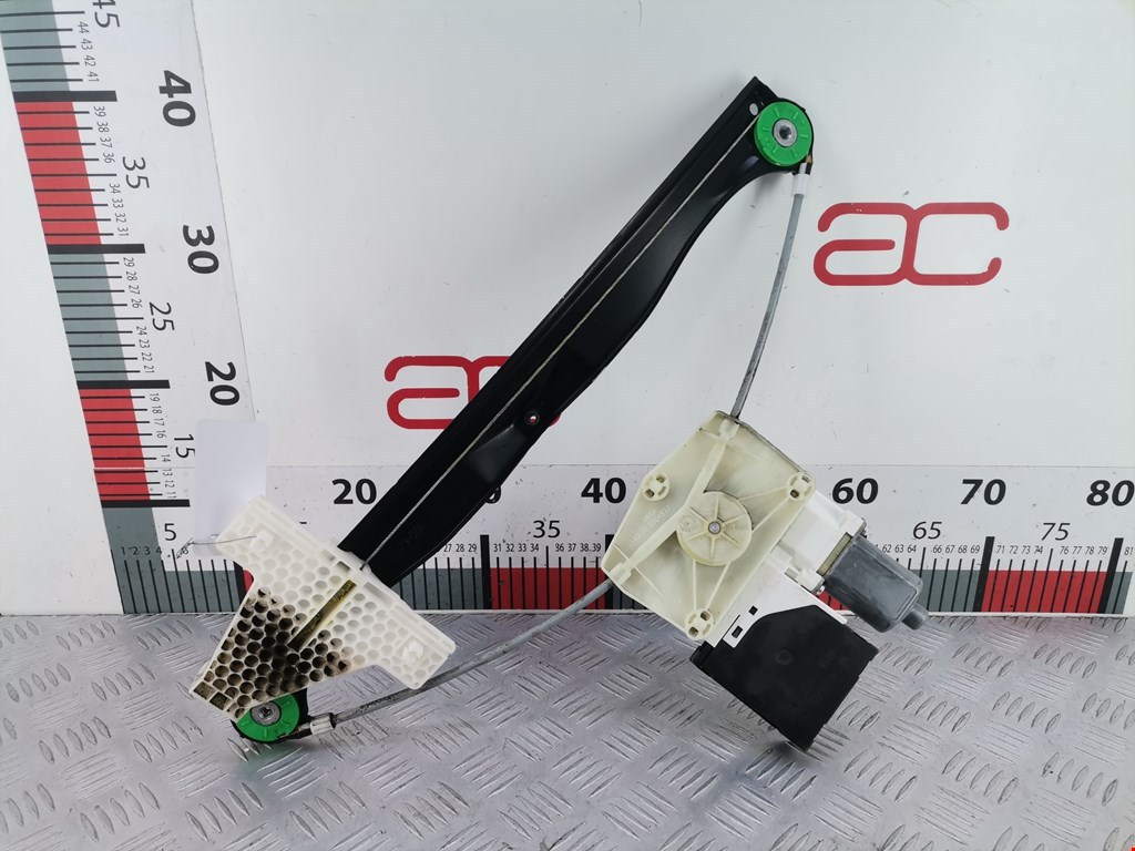 Стеклоподъемник задний правый AUDI A3 8P 2003-2013