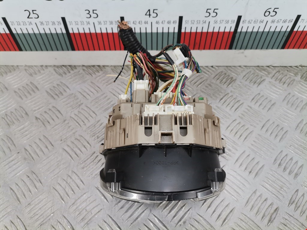 Панель приборов (щиток) TOYOTA Aygo AB10 2005-2014