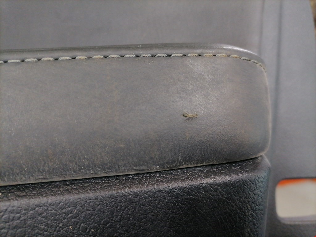 Обшивка двери передняя правая TOYOTA Land Cruiser Prado 150 2009-2024