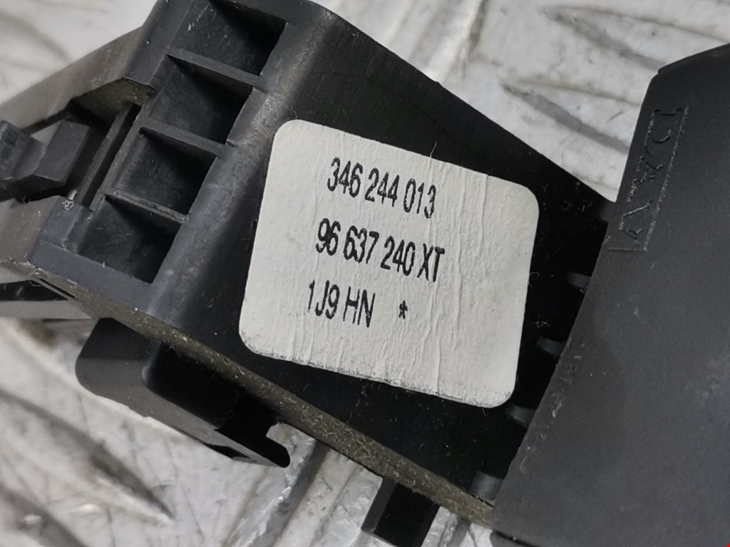 Переключатель подрулевой управления магнитолой PEUGEOT 207 2006-2015