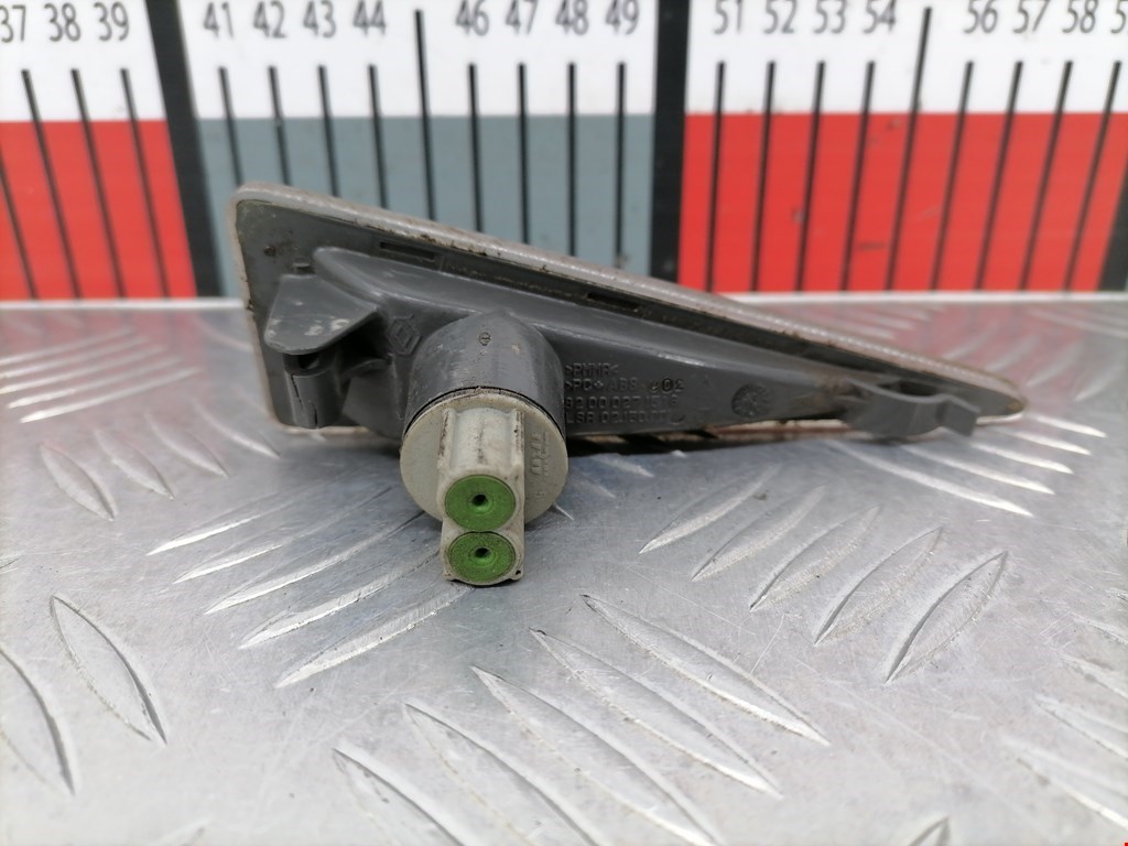 Повторитель на крыло RENAULT Scenic II 2003-2010