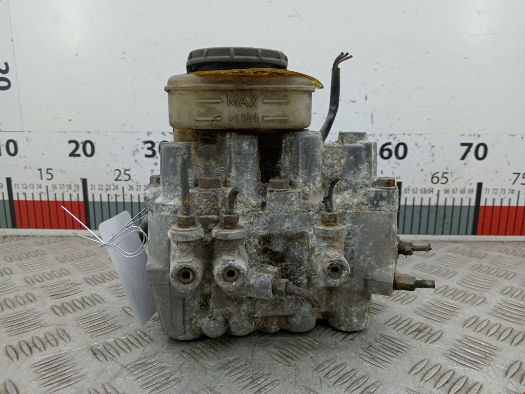 Блок ABS (насос) HONDA Accord III 1985-1989