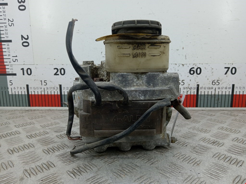 Блок ABS (насос) HONDA Accord III 1985-1989