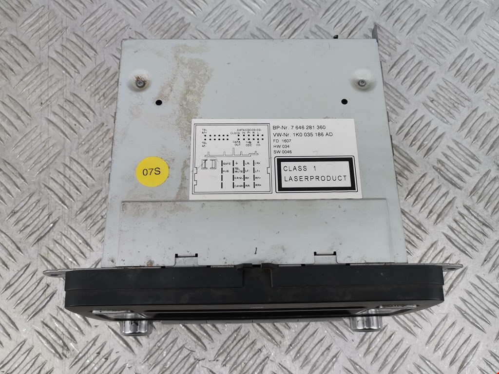 Магнитола VOLKSWAGEN Touran 2003-2010