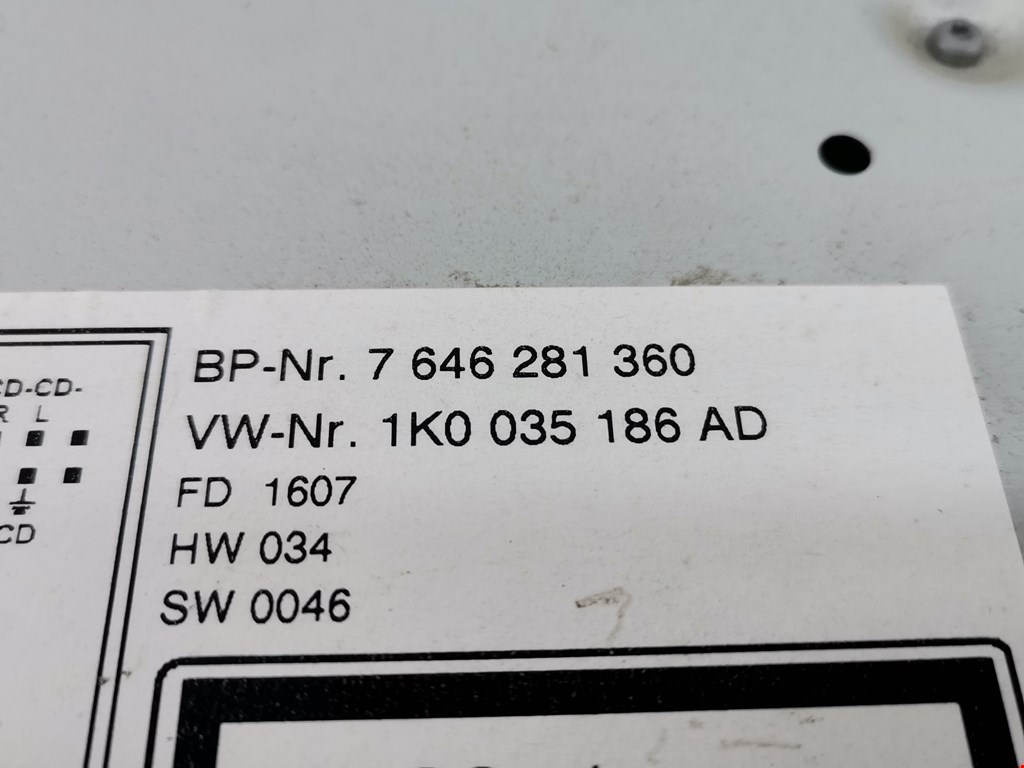 Магнитола VOLKSWAGEN Touran 2003-2010