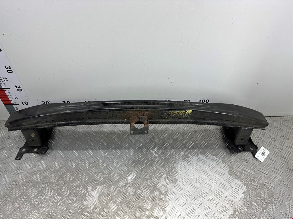 Усилитель переднего бампера (передний) VOLKSWAGEN Golf V 2003-2009