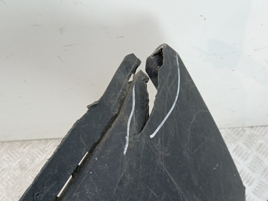 Юбка (губа) бампера задняя (заднего) SKODA Karoq 2017-н.в.