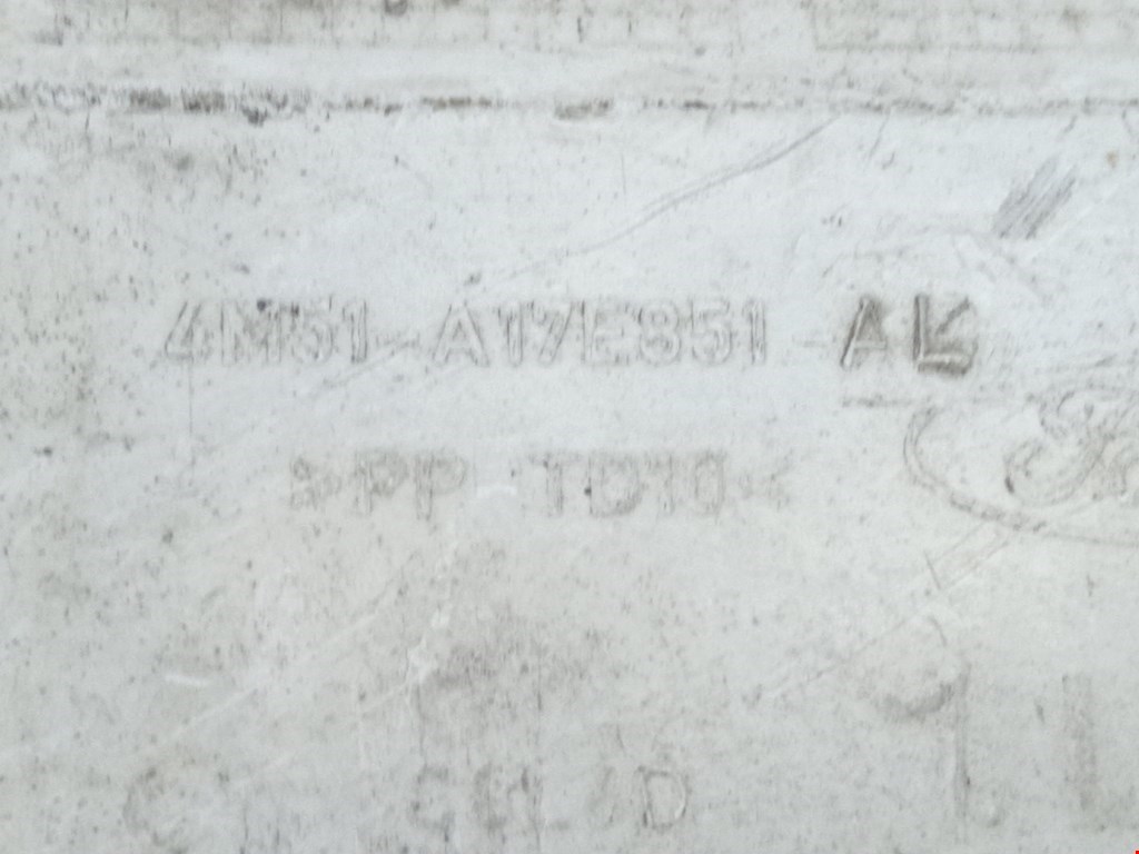 Кронштейн заднего бампера левый правый FORD Focus III 2011-2019