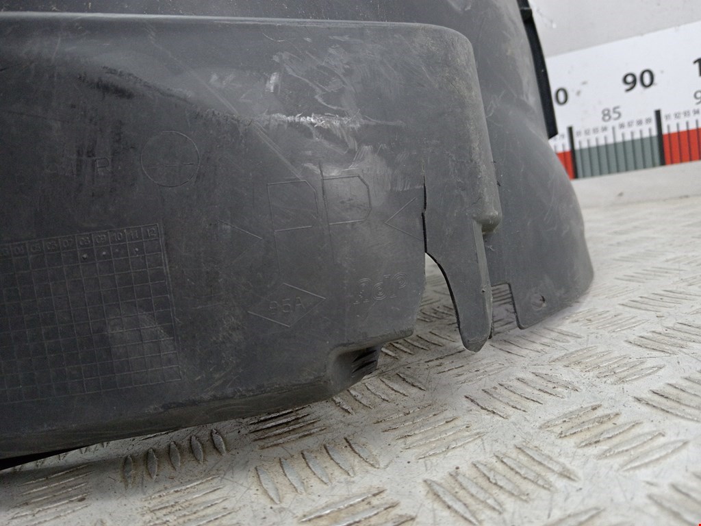 Локер (подкрылок) передний правый RENAULT Duster 2011-2021