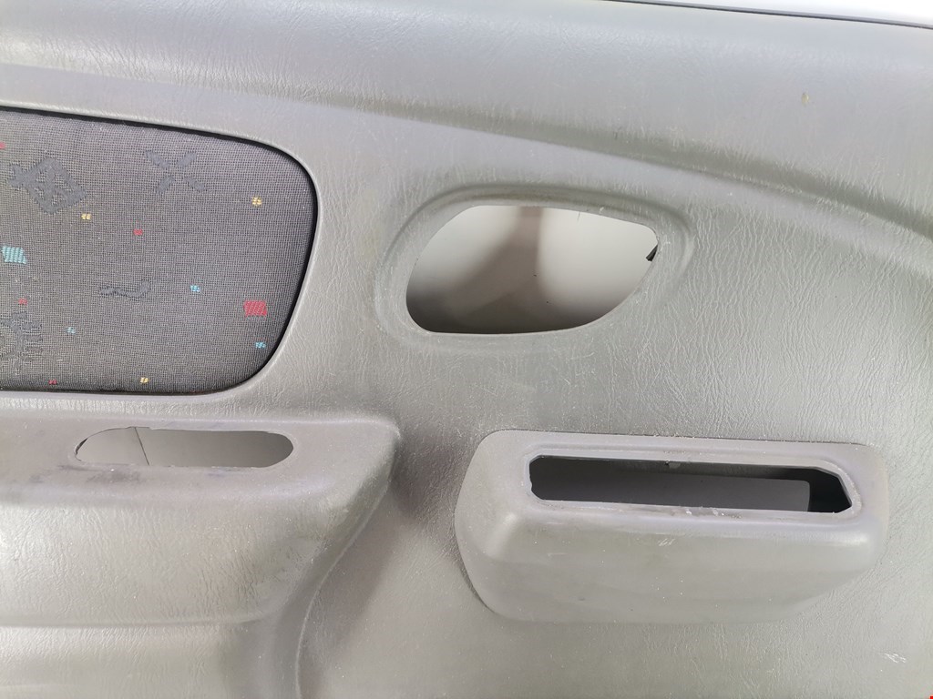 Обшивка двери передняя левая SUZUKI Alto HA12 1998-2004