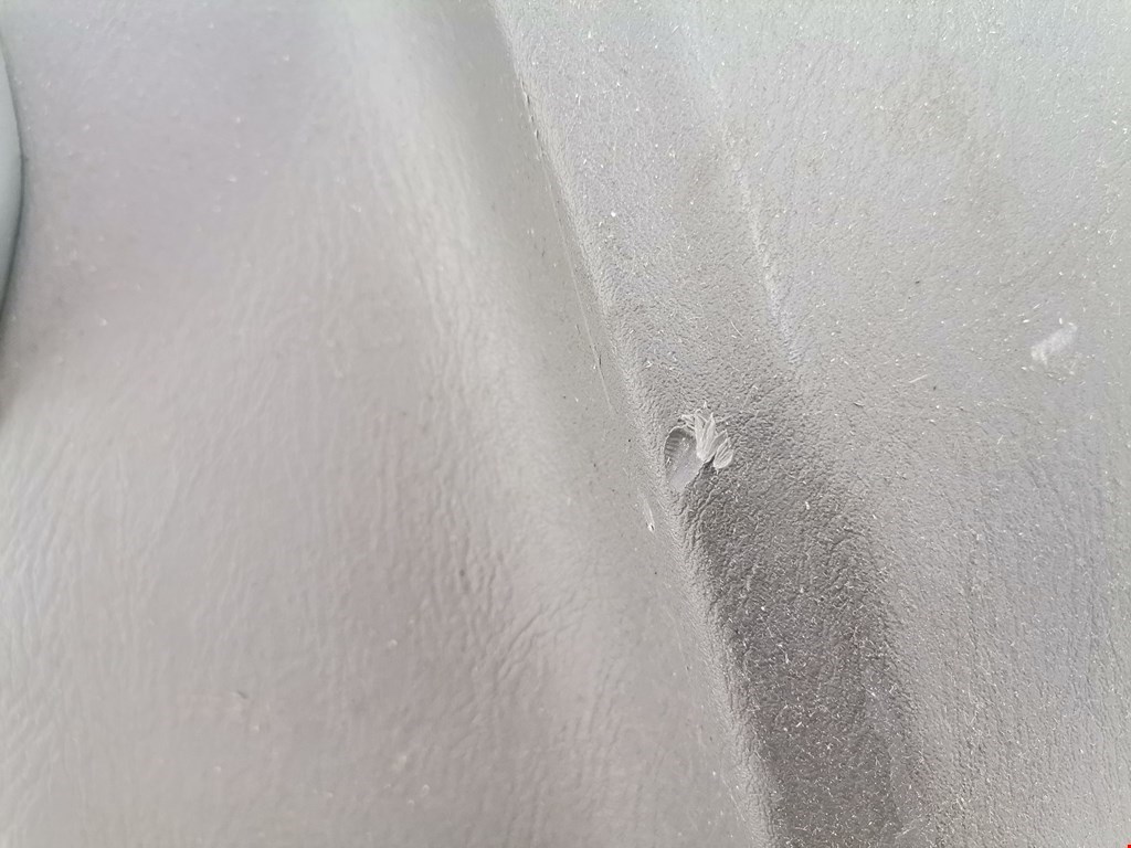 Обшивка двери передняя левая SUZUKI Alto HA12 1998-2004