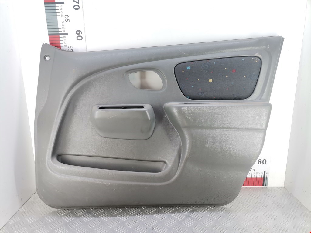 Обшивка двери передняя правая SUZUKI Alto HA12 1998-2004