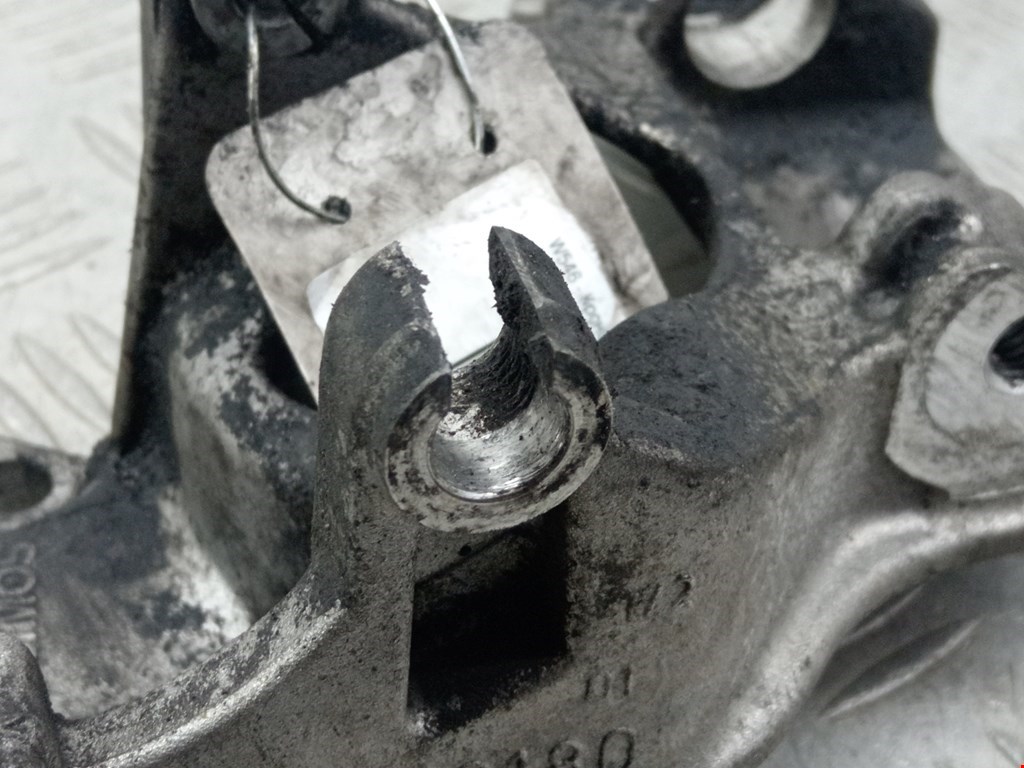 Кронштейн генератора PEUGEOT Expert II 2007-2016