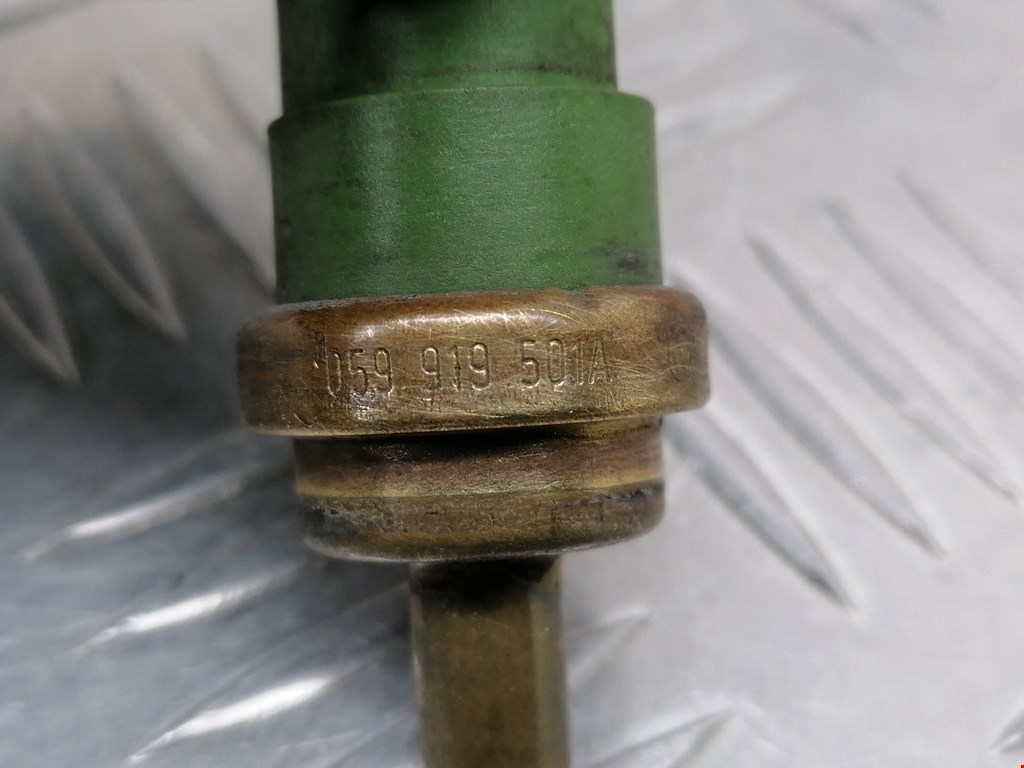 Датчик температуры (охлаждающей жидкости) VOLKSWAGEN Passat B5 1997-2005