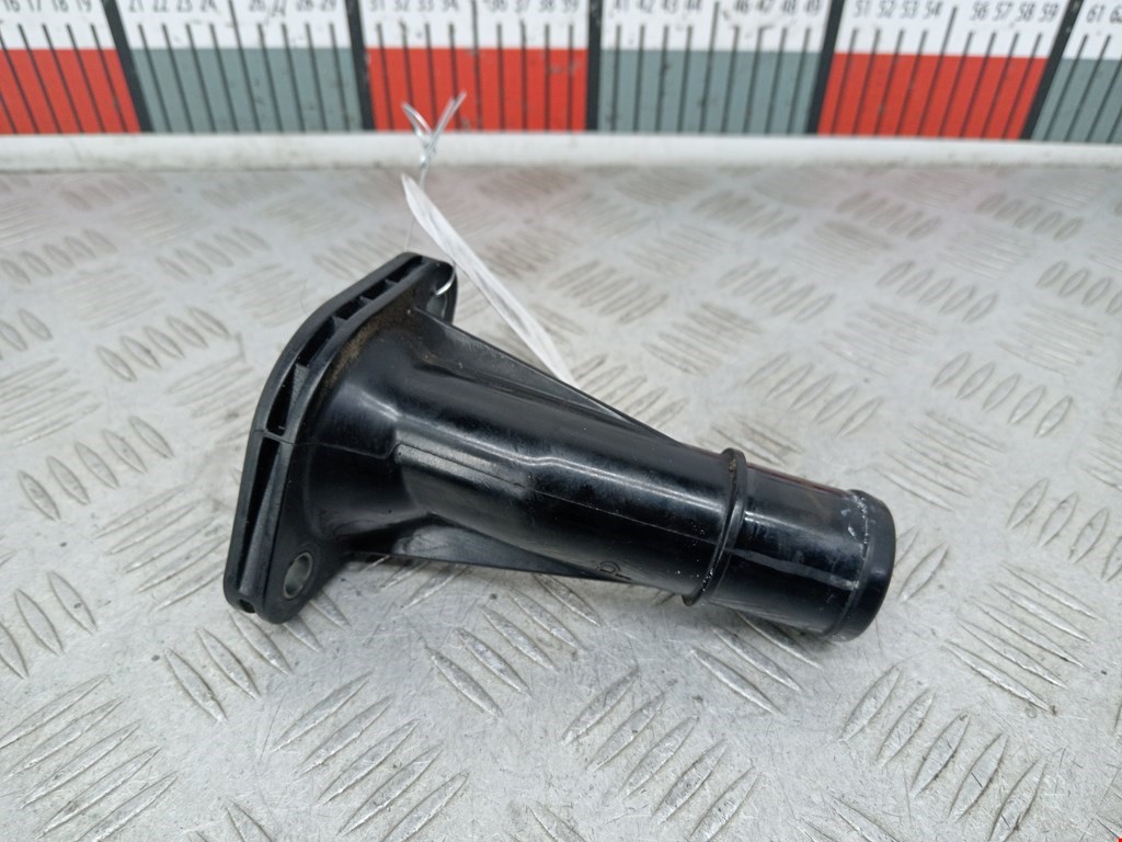 Тройник системы охлаждения KIA Cee'd II 2012-2018