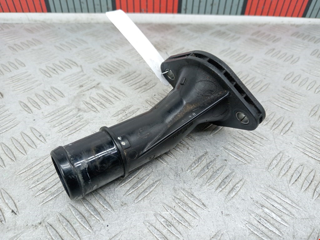 Тройник системы охлаждения KIA Cee'd II 2012-2018