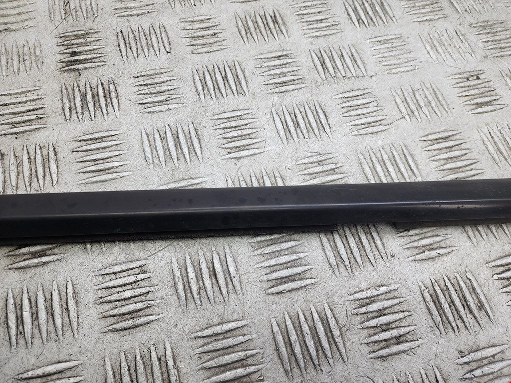 Уплотнитель (внутри) RENAULT Scenic II 2003-2010