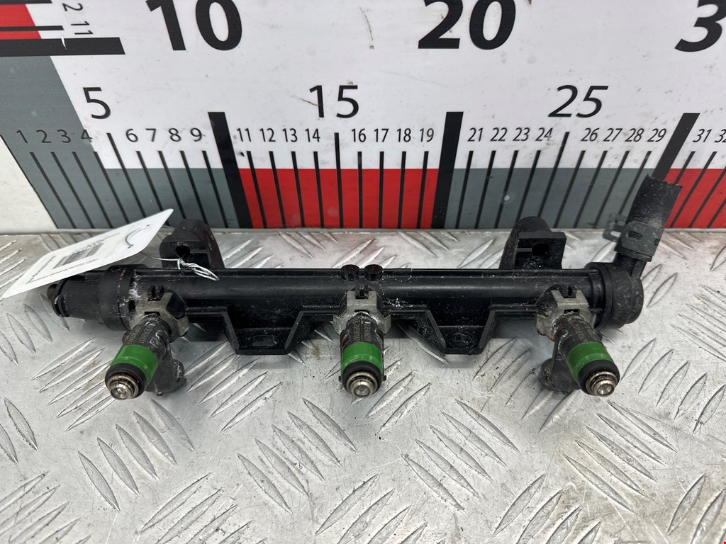 Форсунка бензиновая электрическая Volkswagen Polo 4 (2001-2009)