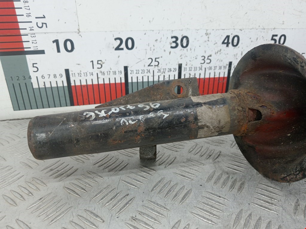 Амортизатор передний правый FORD Escort 1995-2000