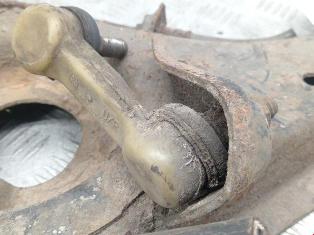 Рычаг задний правый PEUGEOT 605 1989-1999