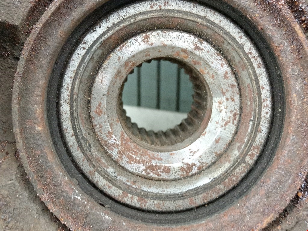 Ступица передняя левая ROVER 400 II HH-R 1995-2000