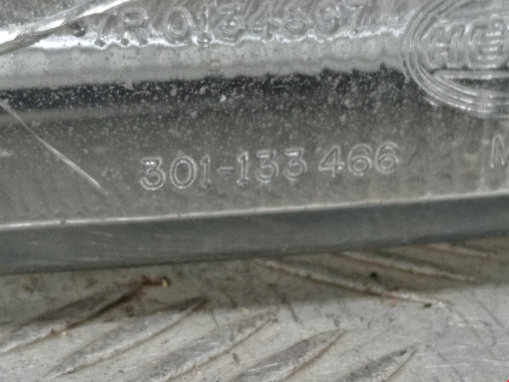 Фара правая VOLKSWAGEN Golf III 1991-1997