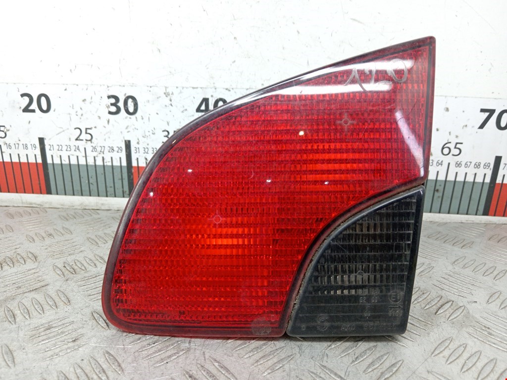 Фонарь задний внутренний правый PEUGEOT 406 1995-1999