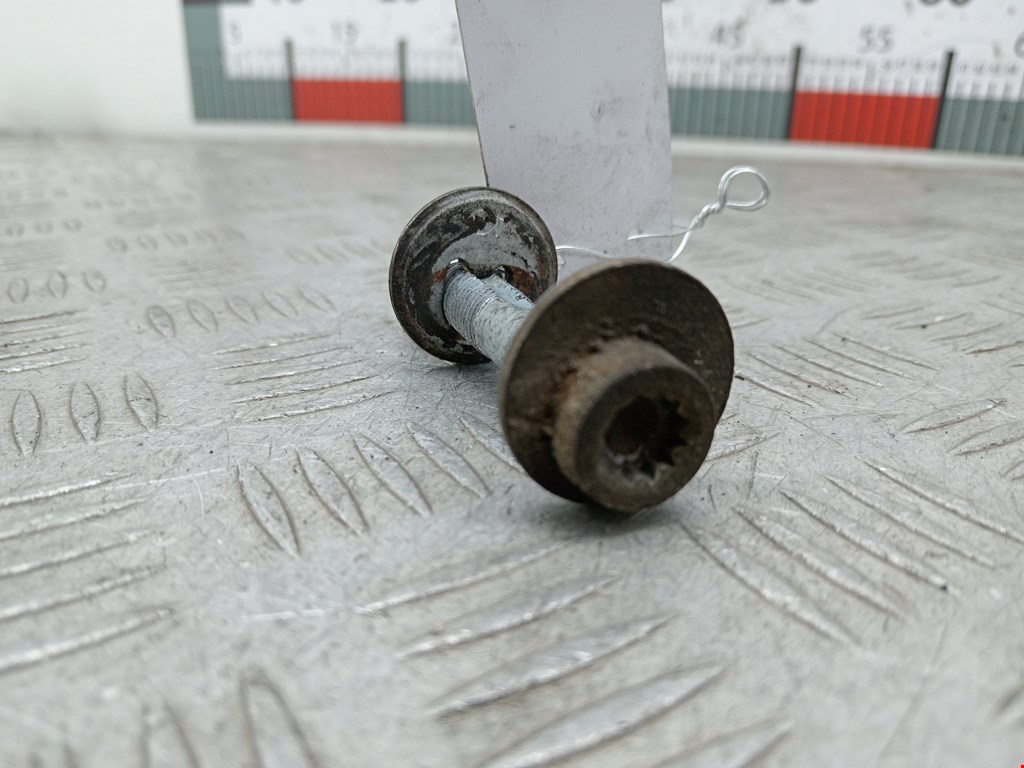 Болты MERCEDES-BENZ C-Class C-klasse W203 2000-2007