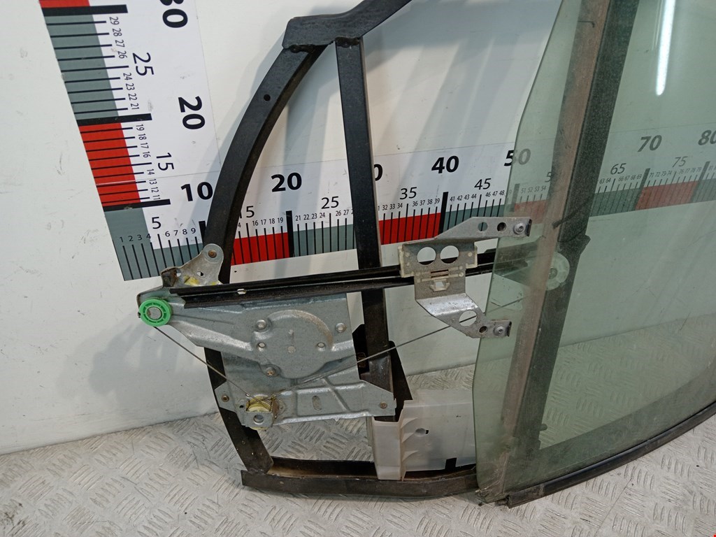 Стеклоподъемник задний правый AUDI A4 B5 1995-2001