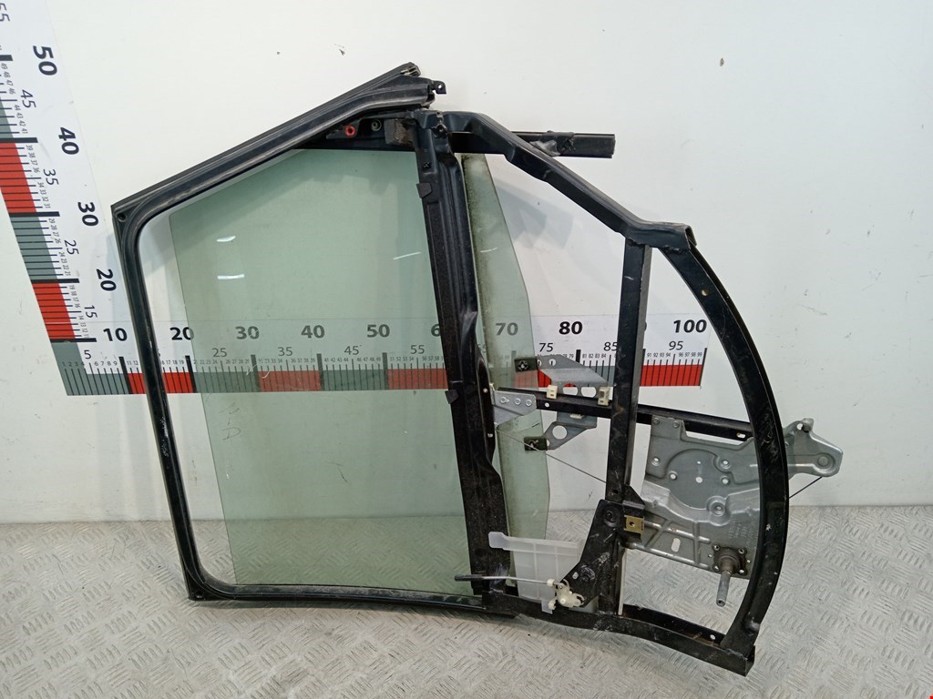 Стеклоподъемник задний правый AUDI A4 B5 1995-2001