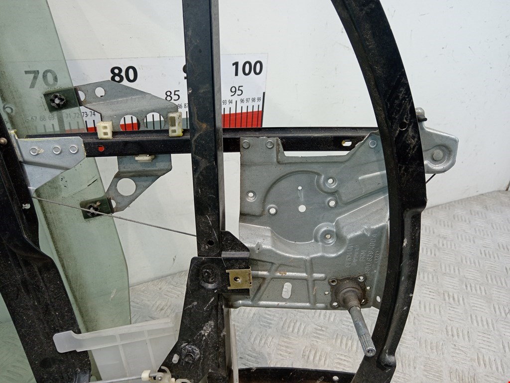 Стеклоподъемник задний правый AUDI A4 B5 1995-2001