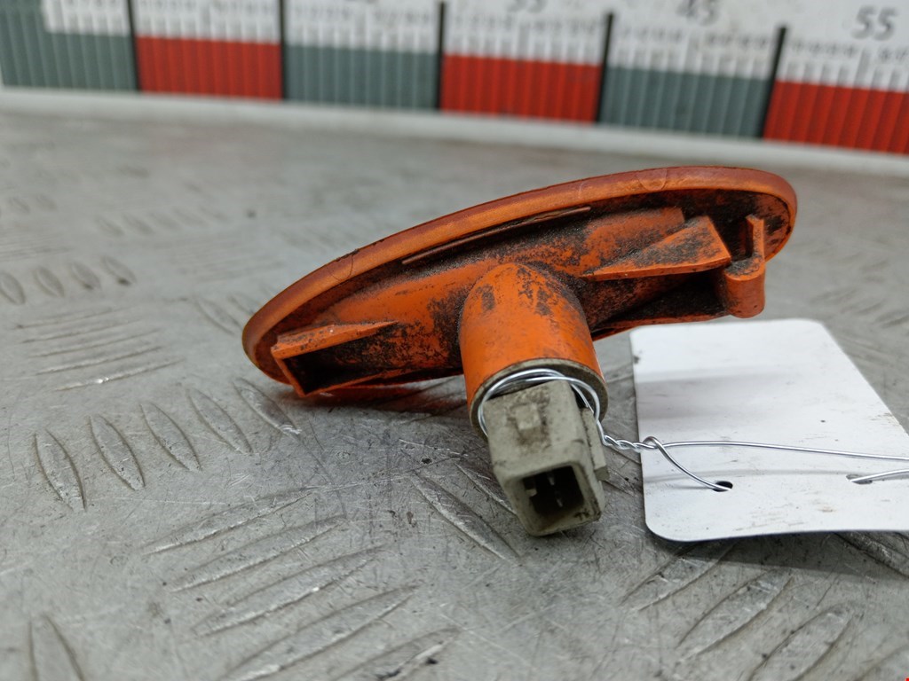 Повторитель на крыло FORD Mondeo II 1996-2000