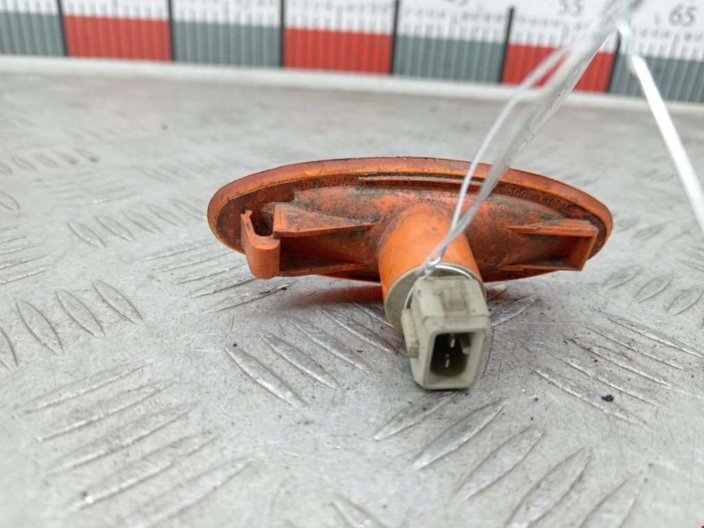 Повторитель на крыло FORD Mondeo II 1996-2000