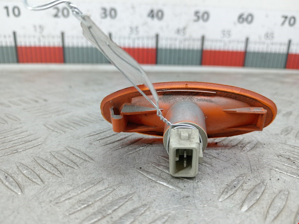 Повторитель на крыло FORD Mondeo II 1996-2000