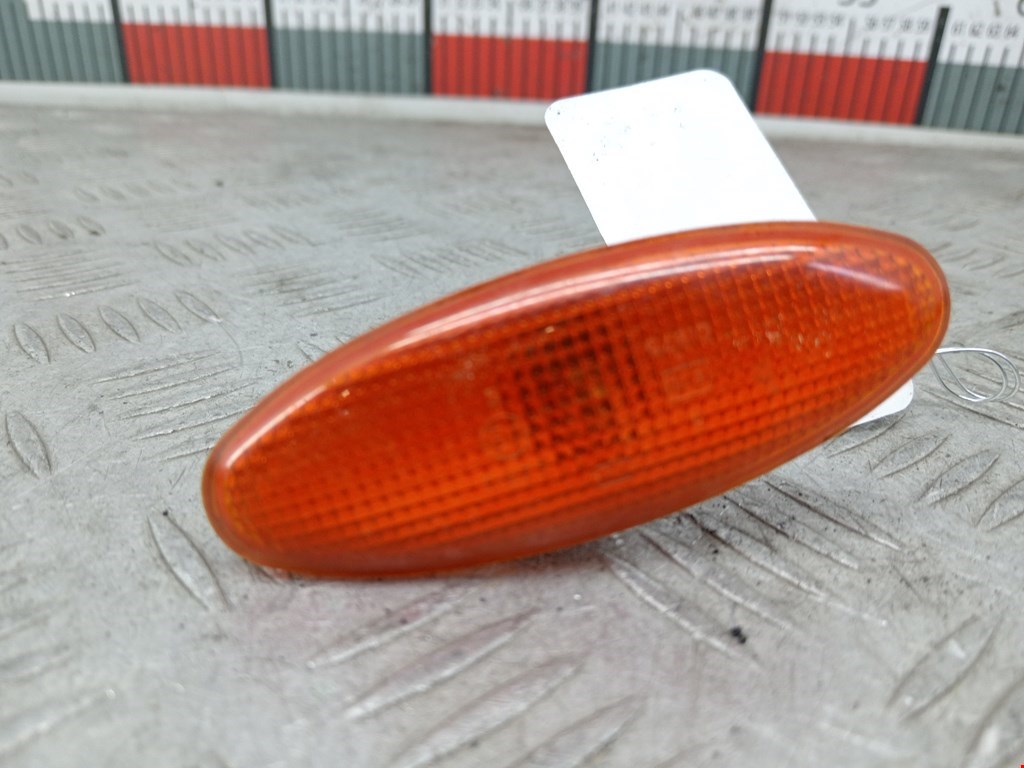 Повторитель указателя поворота левый Ford Mondeo 2 (1996-2002)