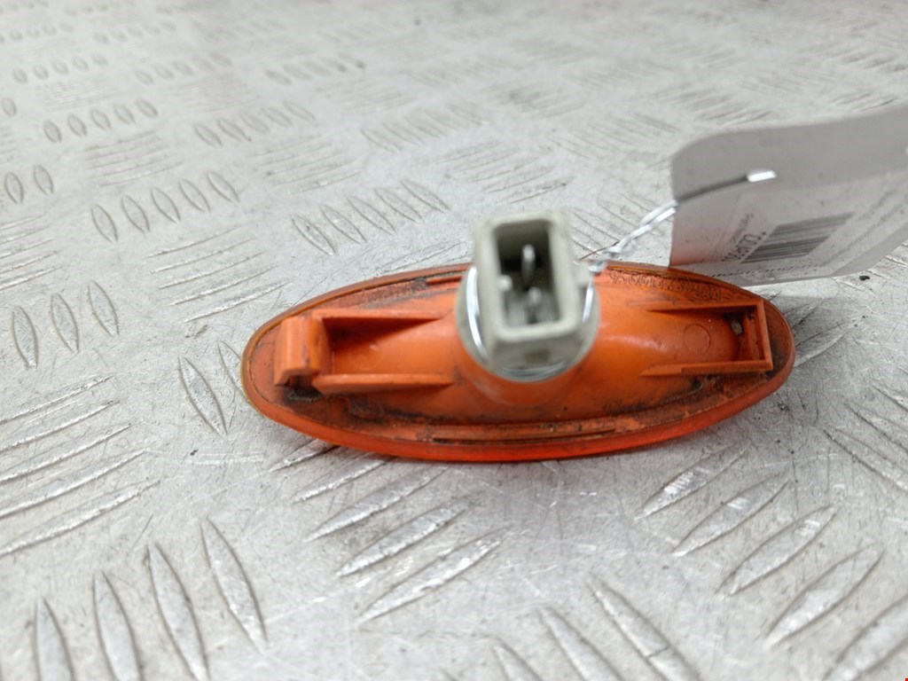 Повторитель на крыло FORD Mondeo II 1996-2000