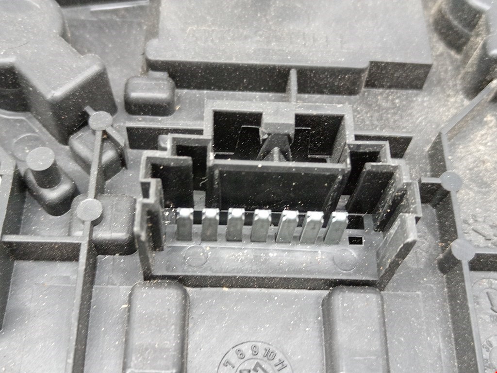 Фонарь задний левый RENAULT Megane I 1996-2002