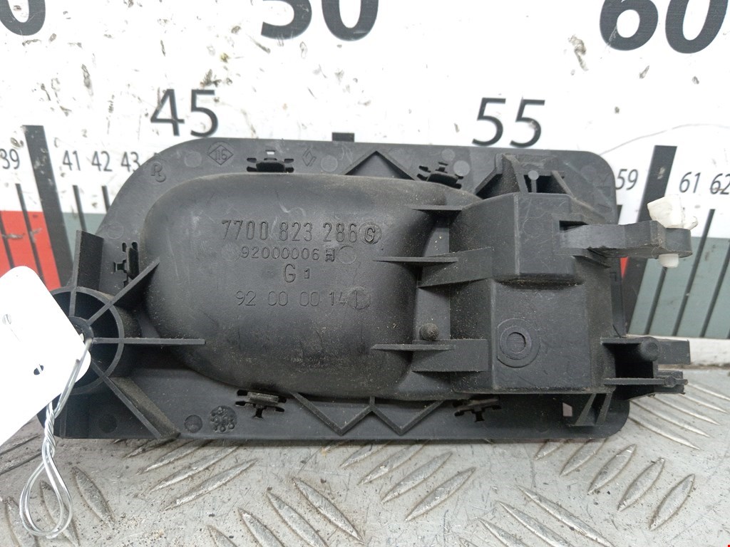 Ручка дверная передняя внутренняя левая RENAULT Laguna 1993-2000