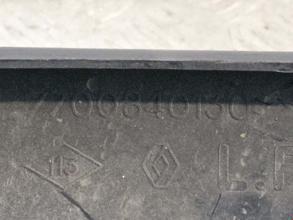 Диффузор (кожух) вентилятора RENAULT Megane I 1996-2002