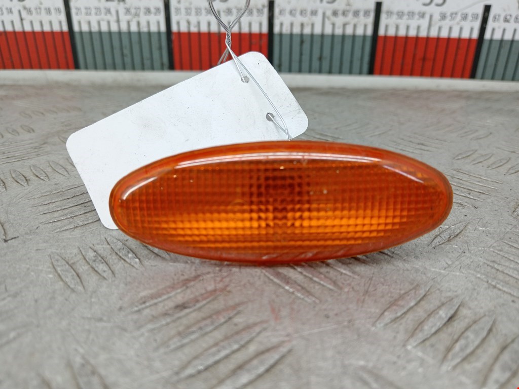 Повторитель указателя поворота левый Ford Mondeo 2 (1996-2002)