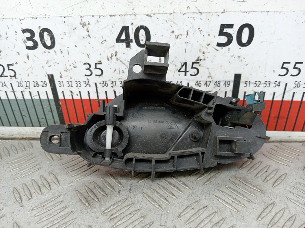 Ручка дверная задняя внутренняя правая CITROEN Xsara 1997-2000